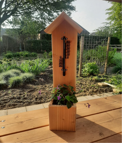 Bloembakje met thermometer